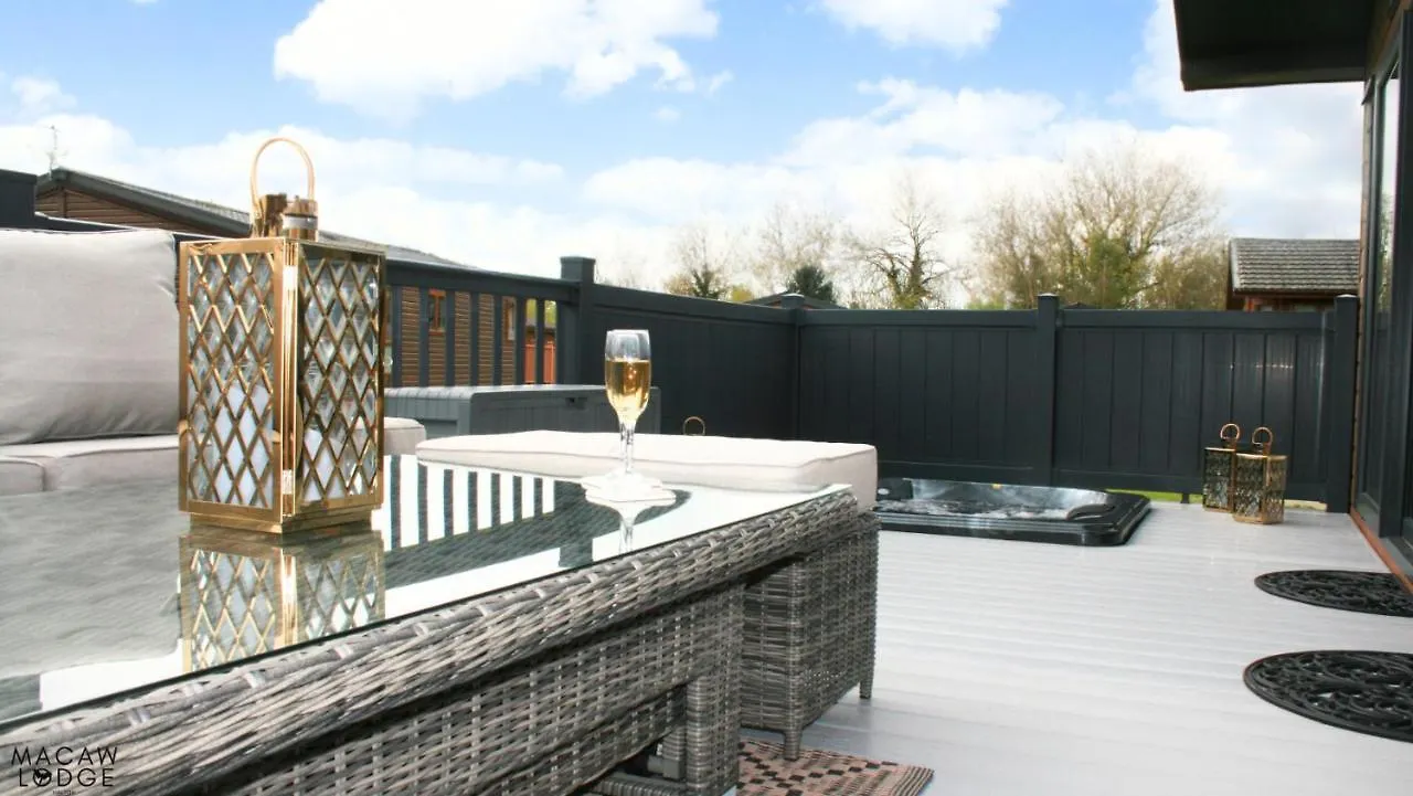 Macaw Lodge Malton